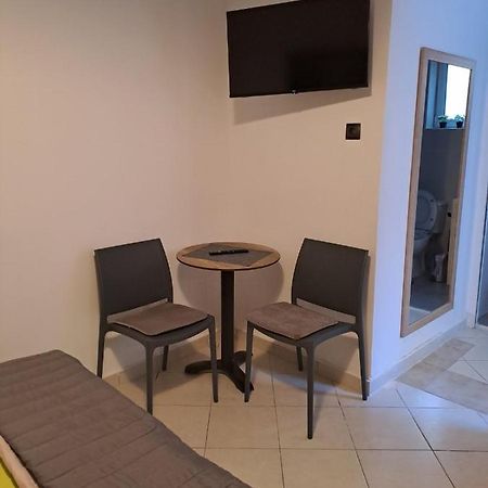 Anafis Cozi Apartment Athens Ngoại thất bức ảnh
